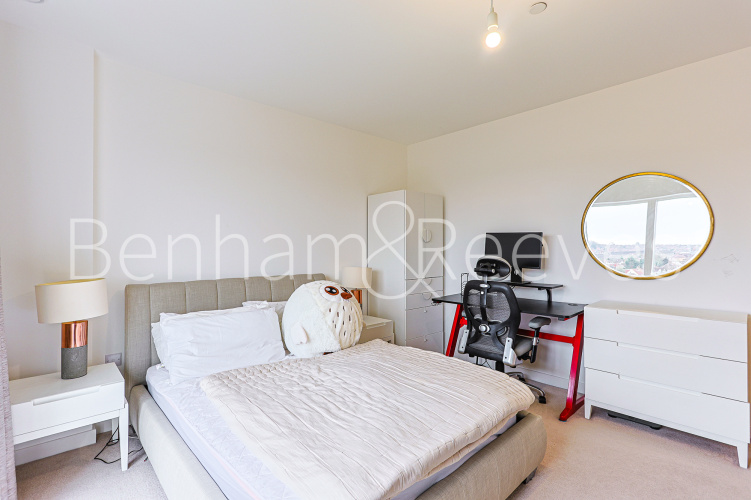 1 bedroom flat to rent in Quassia House, Thonrey Close , NW9-image 7