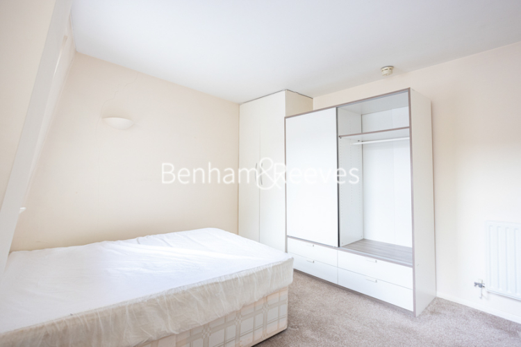 1  bedroom flat to rent in West Smithfield, City, EC1A-image 13