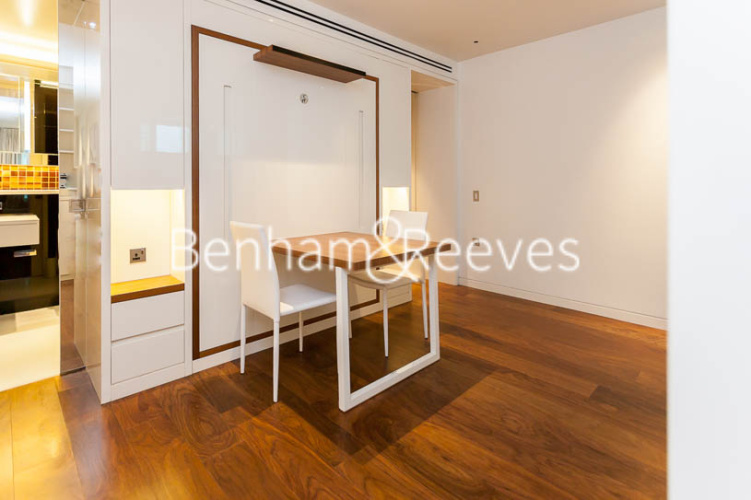 Studio flat to rent in The Heron, Moor Lane, EC2Y-image 3