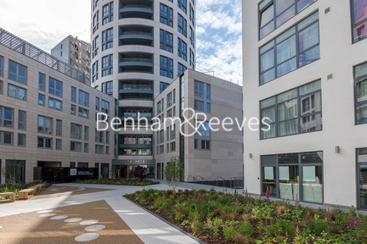 Studio flat to rent in City Road, Old Street, EC1V-image 9