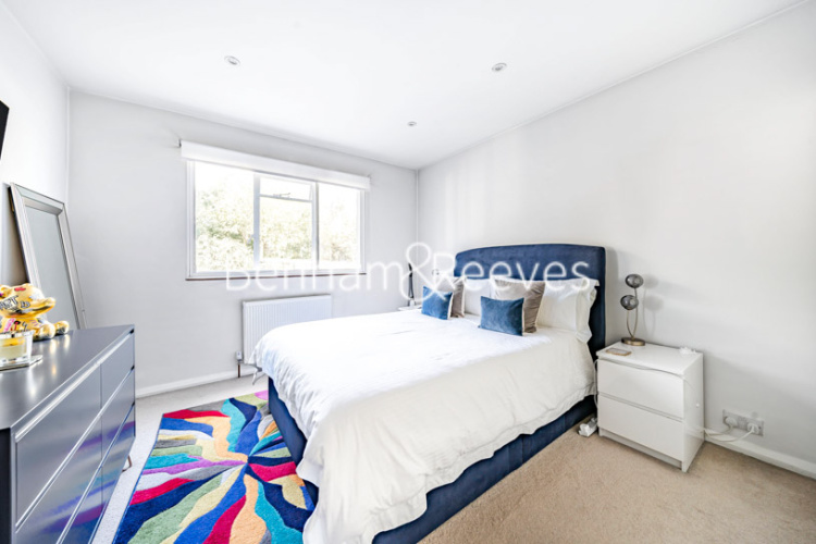 1 bedroom flat to rent in Fisher House, Ward Road, N19-image 4