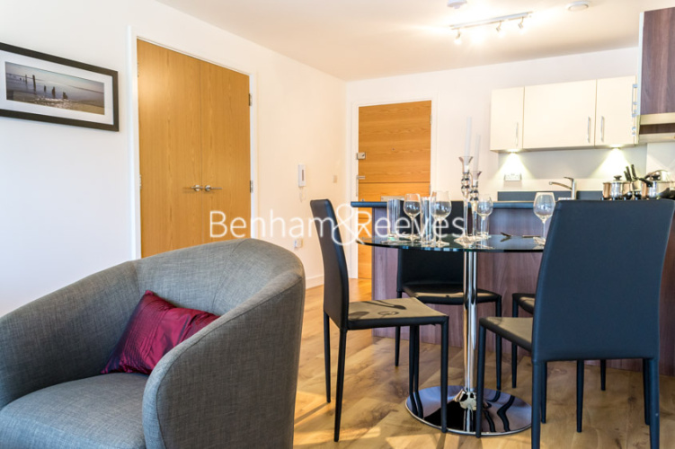 1 bedroom flat to rent in Park Lodge Avenue, West Drayton, UB7-image 11