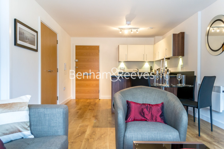 1 bedroom flat to rent in Park Lodge Avenue, West Drayton, UB7-image 15