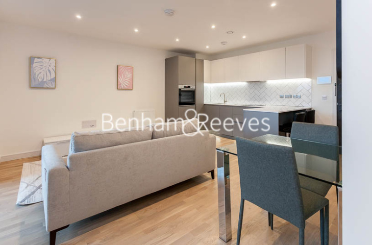 1 bedroom flat to rent in Accolade Avenue, Southhall, UB1-image 3