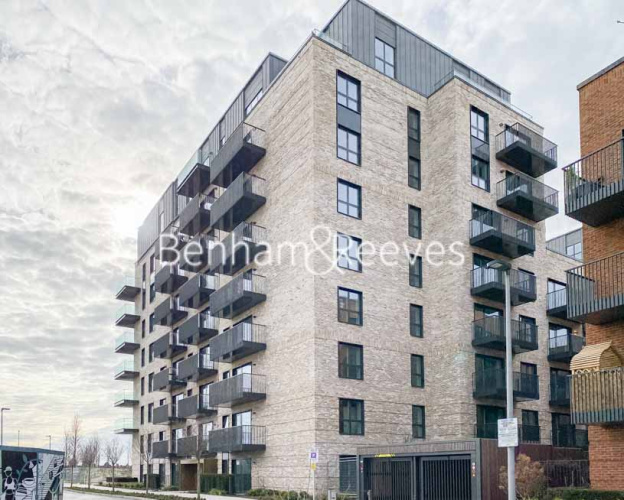 1 bedroom flat to rent in Greenleaf Walk, Southall, UB1-image 6