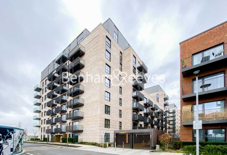 1 bedroom flat to rent in Greenleaf Walk, Southall, UB1-image 17