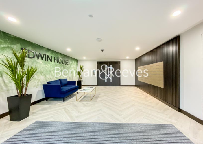 1 bedroom flat to rent in Greenleaf Walk, Southall, UB1-image 21