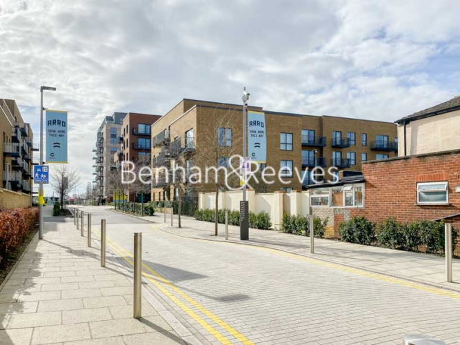 1 bedroom flat to rent in Greenleaf Walk, Southall, UB1-image 22