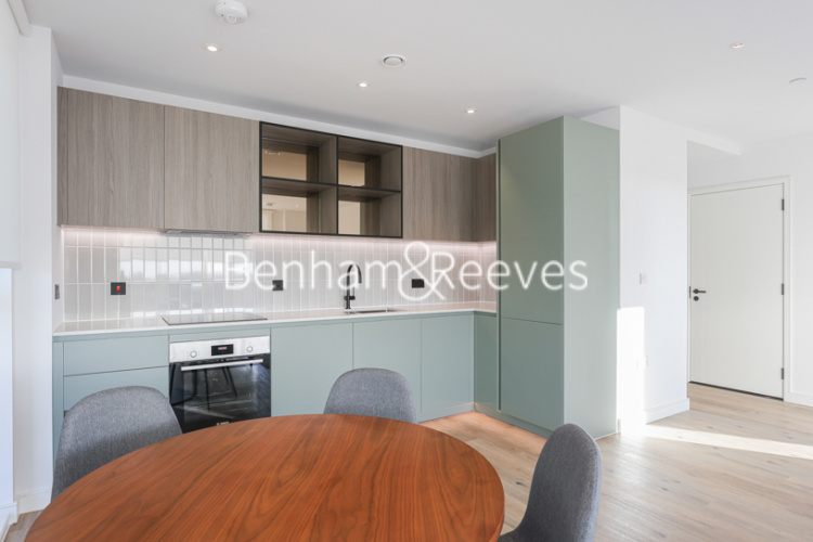 2 bedrooms flat to rent in Cedrus Avenue, Southall, UB1-image 8