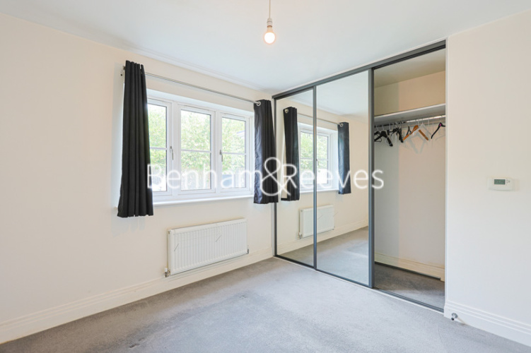 1 bedroom flat to rent in Palomino Close, Hayes, UB4-image 13