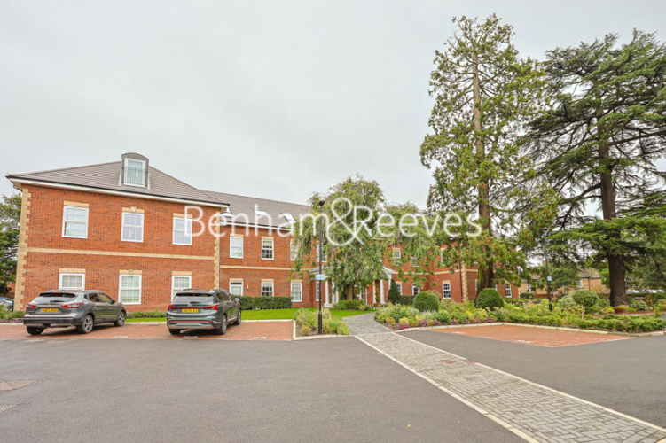 2 bedrooms flat to rent in Commonwealth Place, Slough, SL2-image 15