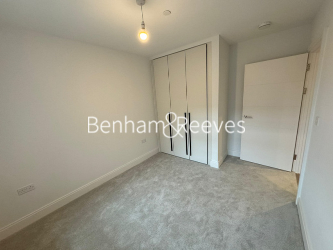 1 bedroom flat to rent in Memorial Avenue, Slough, SL1-image 3