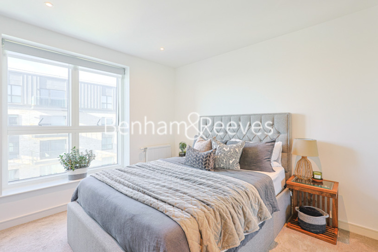 1 bedroom flat to rent in Edwin House, Accolade Avenue, UB1-image 3