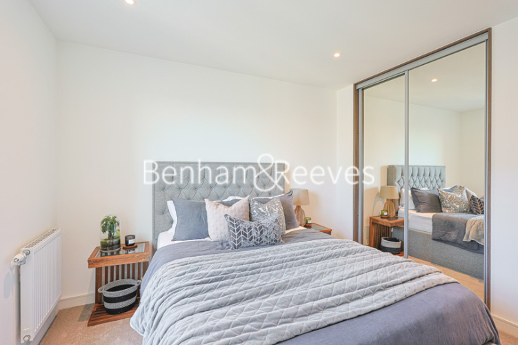 1  bedroom flat to rent in Edwin House, Accolade Avenue, UB1-image 9