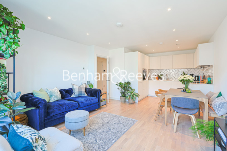 1  bedroom flat to rent in Edwin House, Accolade Avenue, UB1-image 13