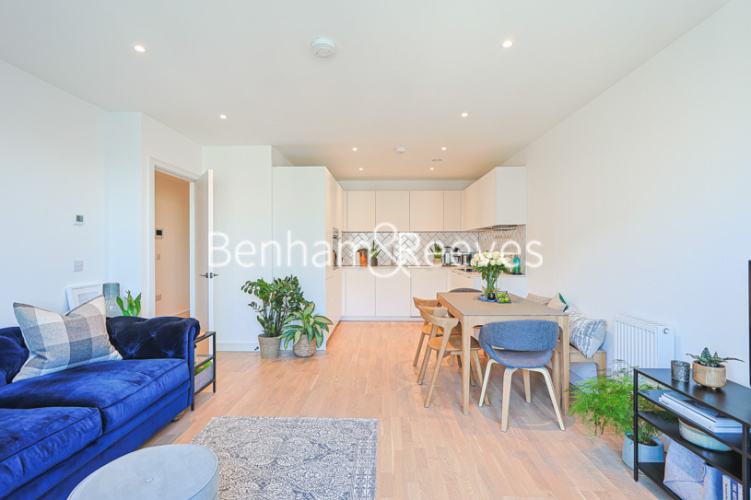 1 bedroom flat to rent in Edwin House, Accolade Avenue, UB1-image 18