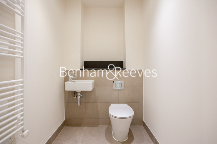 3 bedrooms flat to rent in Lensview Close, Harrow, HA1-image 10