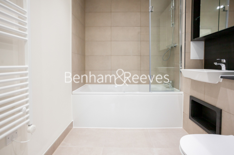 3 bedrooms flat to rent in Lensview Close, Harrow, HA1-image 18