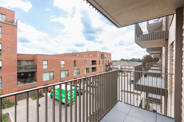 1 bedroom flat to rent in Meadowview Close, Harrow, HA1-image 11