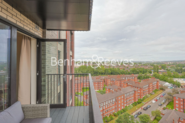 1  bedroom flat to rent in North End Road, Wembley, HA9-image 5