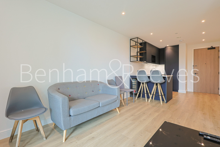 1 bedroom flat to rent in Beresford Ave, Wembley HA0-image 1