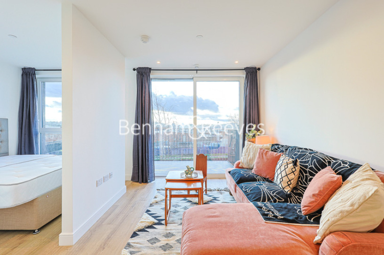 Studio flat to rent in Quay Walk, Grand Union, HA0-image 8