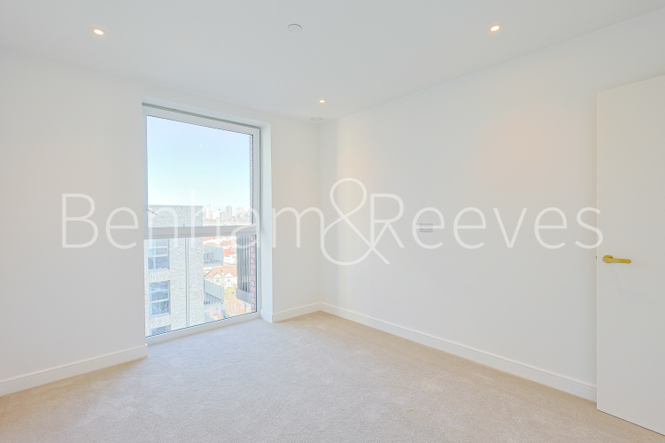 2 bedrooms flat to rent in Quay Walk, Grand Union, HA0-image 1