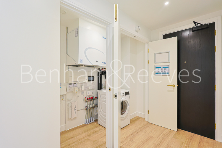 2 bedrooms flat to rent in Quay Walk, Grand Union, HA0-image 7