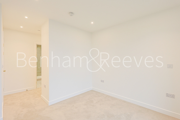 2 bedrooms flat to rent in Quay Walk, Grand Union, HA0-image 18