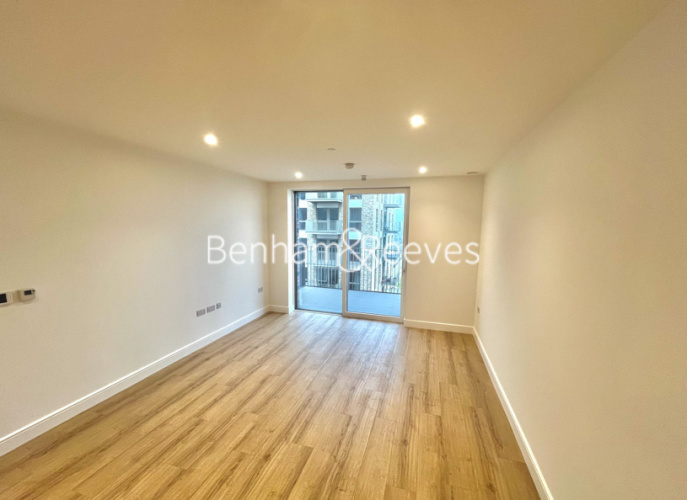 1 bedroom flat to rent in Quay Walk, Grand Union, HA0-image 4