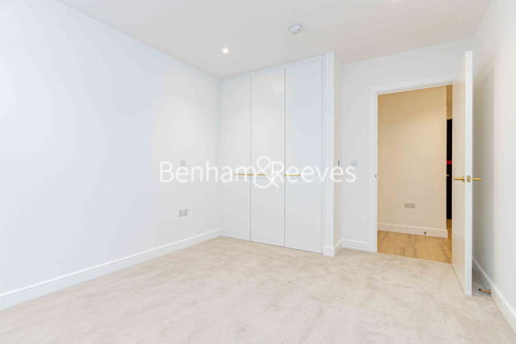 1 bedroom flat to rent in Quay Walk, Grand Union, HA0-image 3