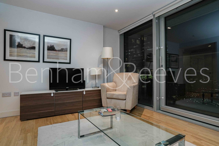 2 bedrooms flat to rent in Landmark east tower, Marsh wall, E14-image 23