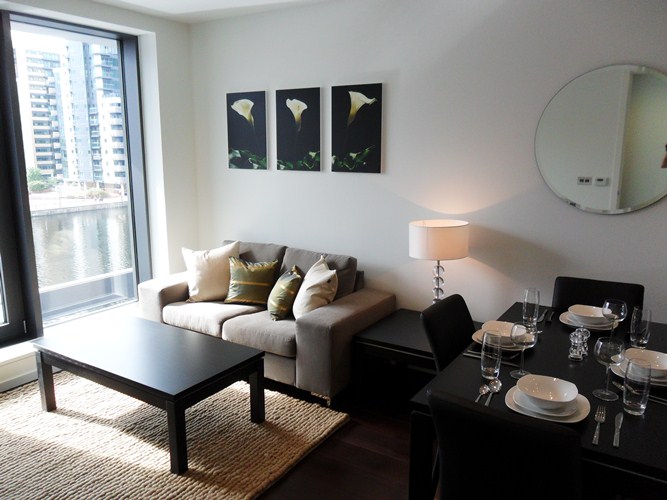 1 bedroom flat to rent in Baltimore Wharf, Oakland Quay, E14-image 1