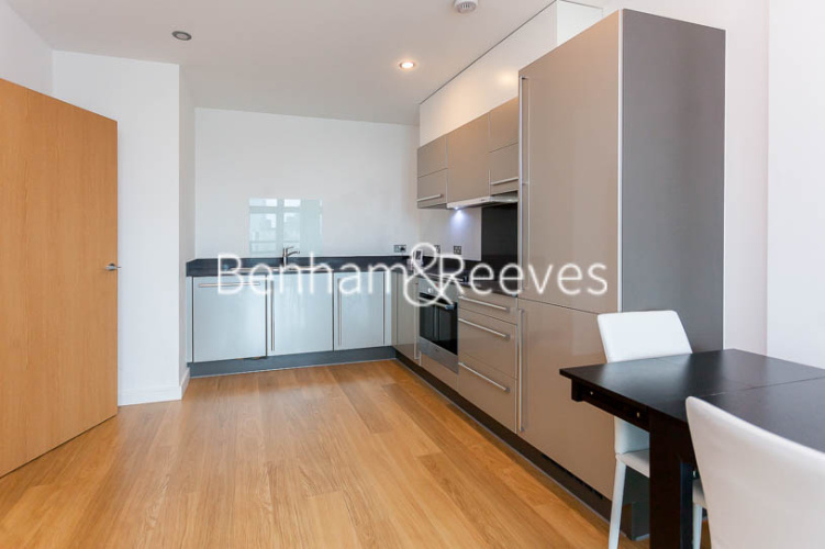 1  bedroom flat to rent in Ross Way, Langdon Park, E14-image 8