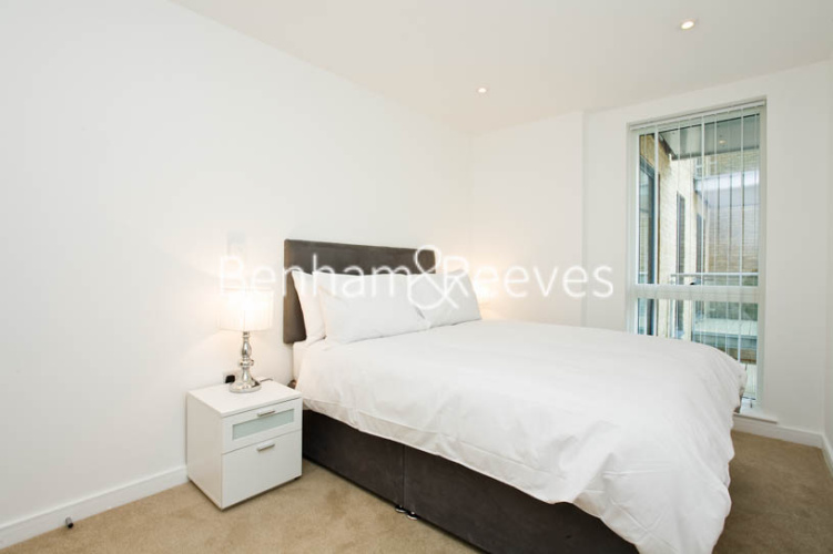 2 bedrooms flat to rent in Seven Sea Gardens, Canary Wharf, E3-image 4