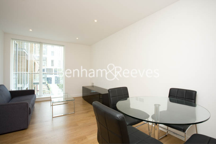 2  bedrooms flat to rent in Seven Sea Gardens, Canary Wharf, E3-image 7