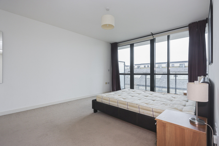 2  bedrooms flat to rent in Forge Square, Canary Wharf, E14-image 11