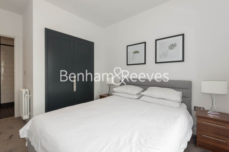 2 bedrooms flat to rent in Lyell Street, Canary Wharf, E14-image 9