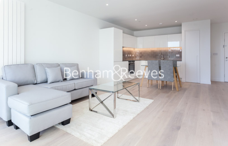 1 bedroom flat to rent in Royal Crest Avenue, Canary Wharf, E16-image 11