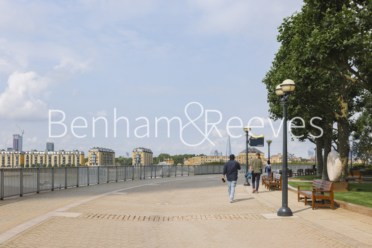 1  bedroom flat to rent in Berkeley Tower, Westferry Circus, E14-image 17