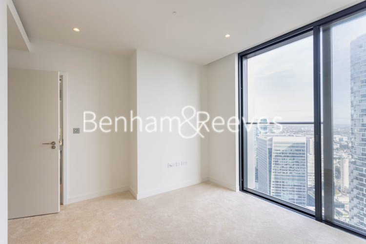 2 bedrooms flat to rent in Hampton Tower, Marsh Wall, E14-image 25