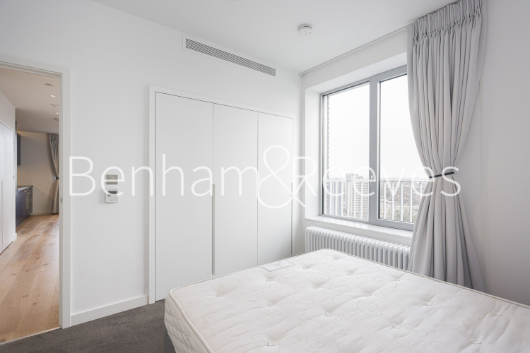 1 bedroom flat to rent in Goodluck Hope Walk, Canning Town, E14-image 9