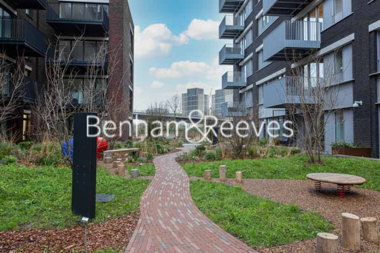 1 bedroom flat to rent in GoodLuck Hope Walk, Canning Town, E14-image 19