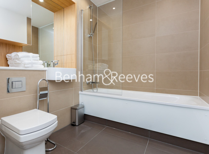 3 bedrooms flat to rent in High Street, Stratford, E15-image 8