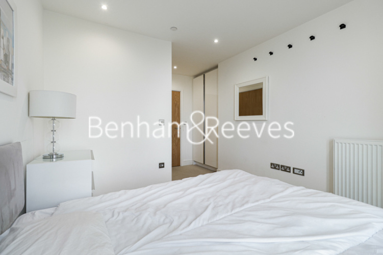 3 bedrooms flat to rent in High Street, Stratford, E15-image 11