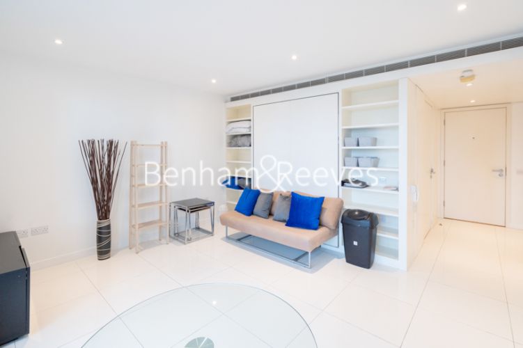 Studio flat to rent in Pan Peninsula Square, Canary Wharf, E14-image 1