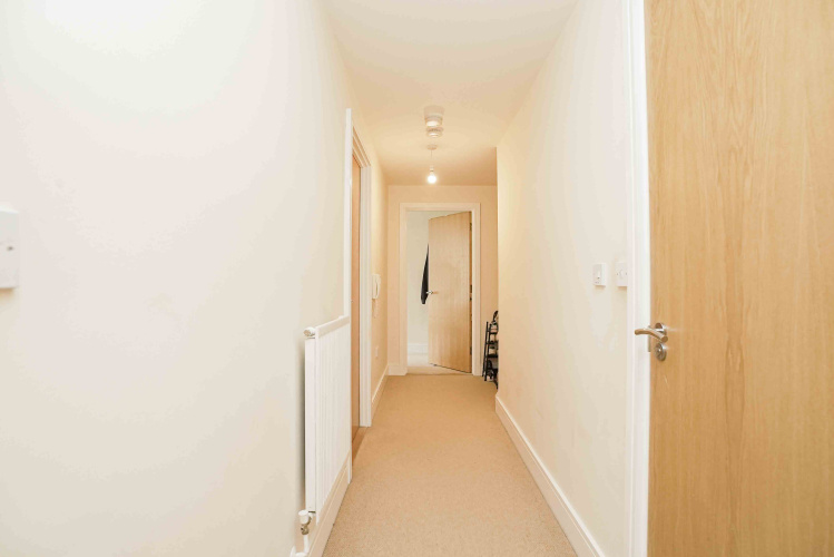 2 bedrooms flat to rent in Westwood House, Millharbour, E14-image 5