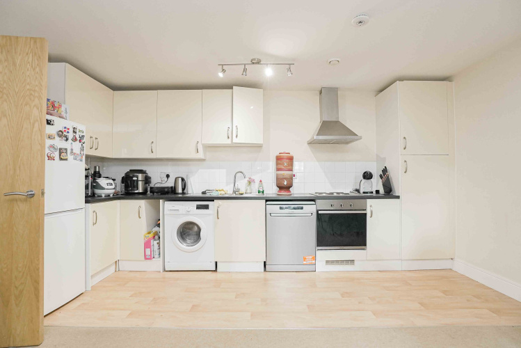 2 bedrooms flat to rent in Westwood House, Millharbour, E14-image 6