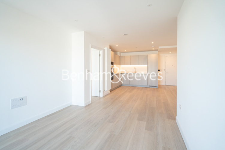 2 bedrooms flat to rent in Western Gateway, Royal Dock, E16-image 1