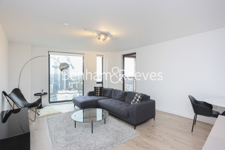 1  bedroom flat to rent in Williamsburg Plaza, Canary Wharf, E14-image 1